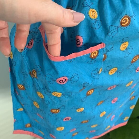 Vintage Handmade Half Apron Wrapped Candy Pattern - Picture 3 of 17